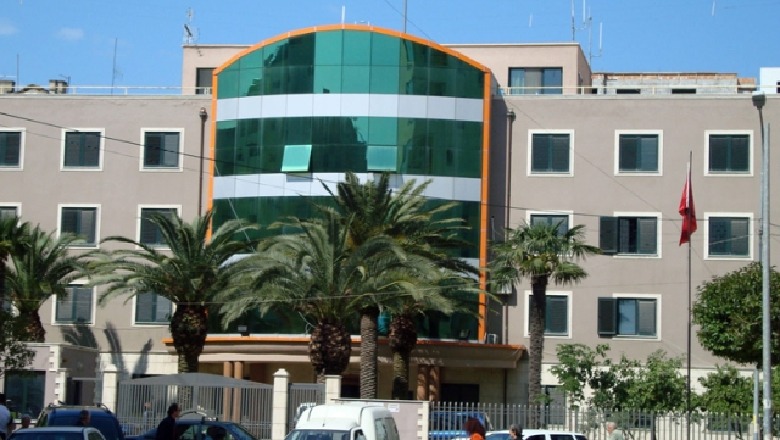 Pallate dhe hotel në zonën e plazhit, Policia e Durrësit sekuestron pasuritë e të dënuarit për trafik droge dhe shfrytëzim prostitucioni
