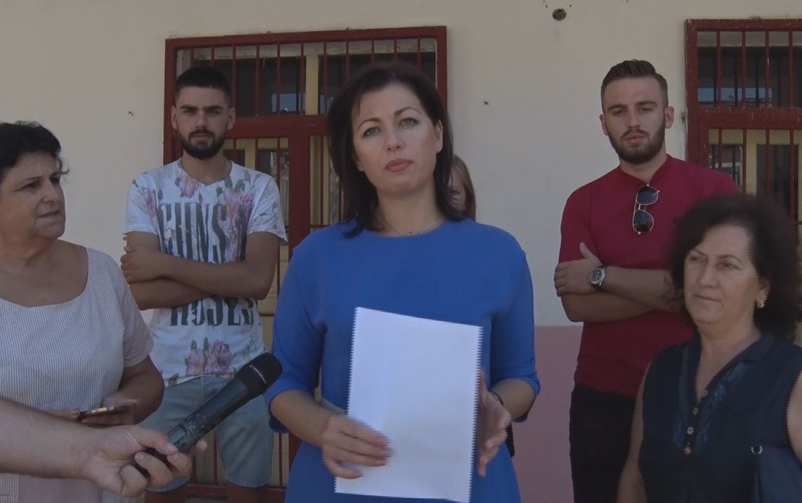 PD: Qeveria braktis nxënësit e Lezhës. Rama gënjeu lezhjanët dhe gjithë shqiptarët, shkollat e dëmtuara nga tërmeti nuk hapin dyert me 14 shtator