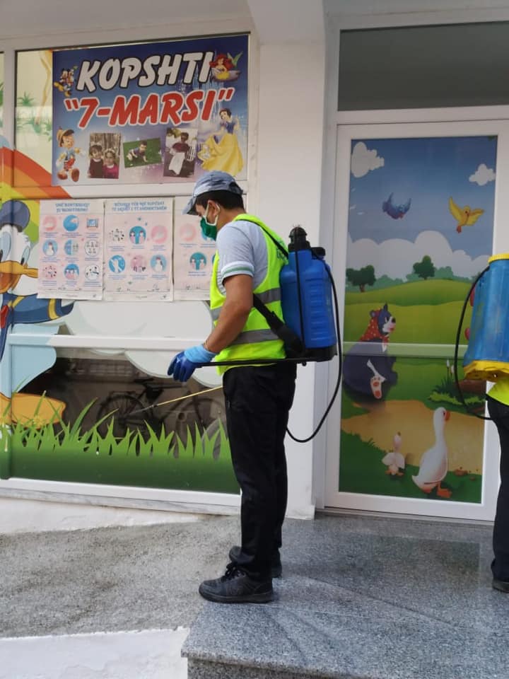 Nisja e vitit të ri shkollor, Bashkia Durrës: Të gjitha shkollat dhe kopshtet po dezinfektohen