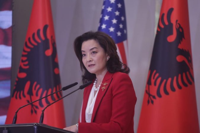 Faleminderit Yuri Kim: “Shqipëria Fiton” nëse votohet Amerika dhe jo Monika
