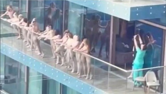 Alarmohet Dubai/ Modelet shfaqen nudo në ballkon, e pësojnë si mos më keq (Foto)