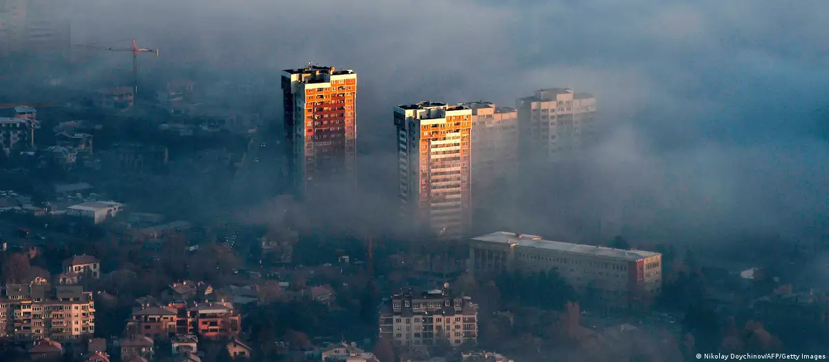 “Grimcat e pluhurit janë më të larta se limitet”, njihuni me qytetet me ajrin më të ndotur në Europë – Gazeta Dita “Grimcat e pluhurit janë më të larta se limitet”, njihuni me qytetet me ajrin më të ndotur në Europë